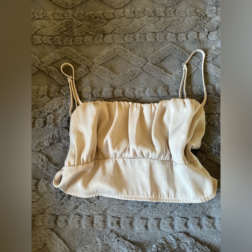 🌟 Kendall and Kylie tank top sexy